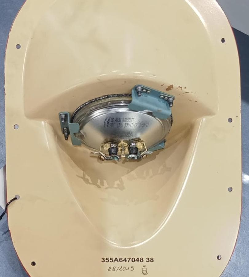 355A647048-38 TAXI LIGHT