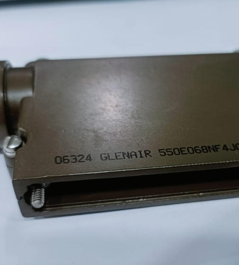 550E068NF4JG0 D-Sub Backshells