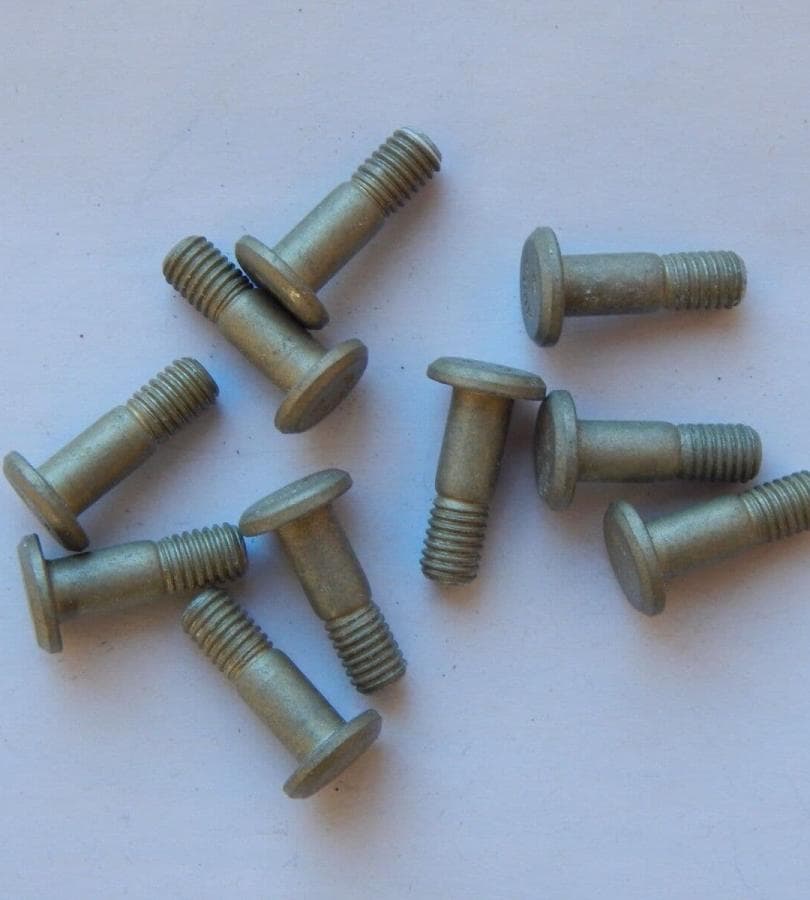 EN6115V5-13 BOLT